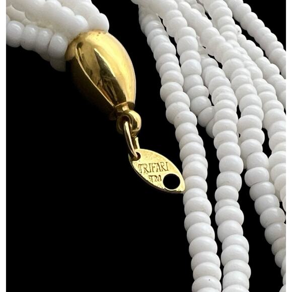 Vintage Trifari TM Necklace White Glass Seed Bead Multi Strand Bohemian Beauty - Picture 4 of 10